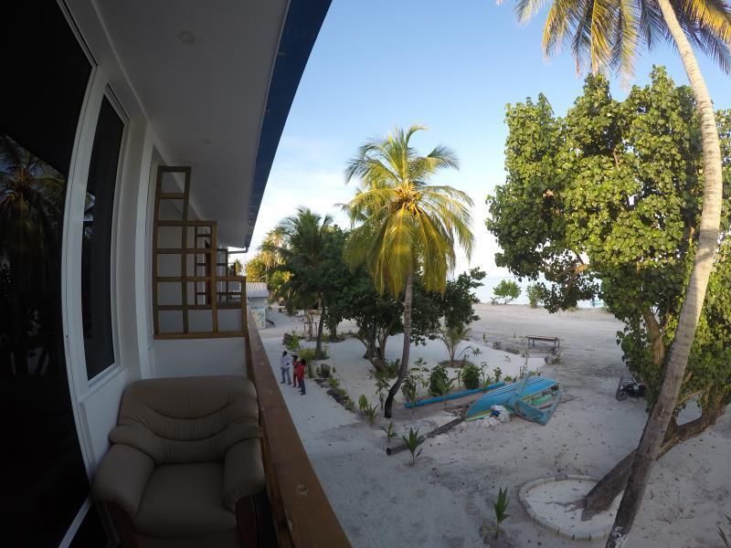 Hotel Seven Corals Maafushi Esterno foto